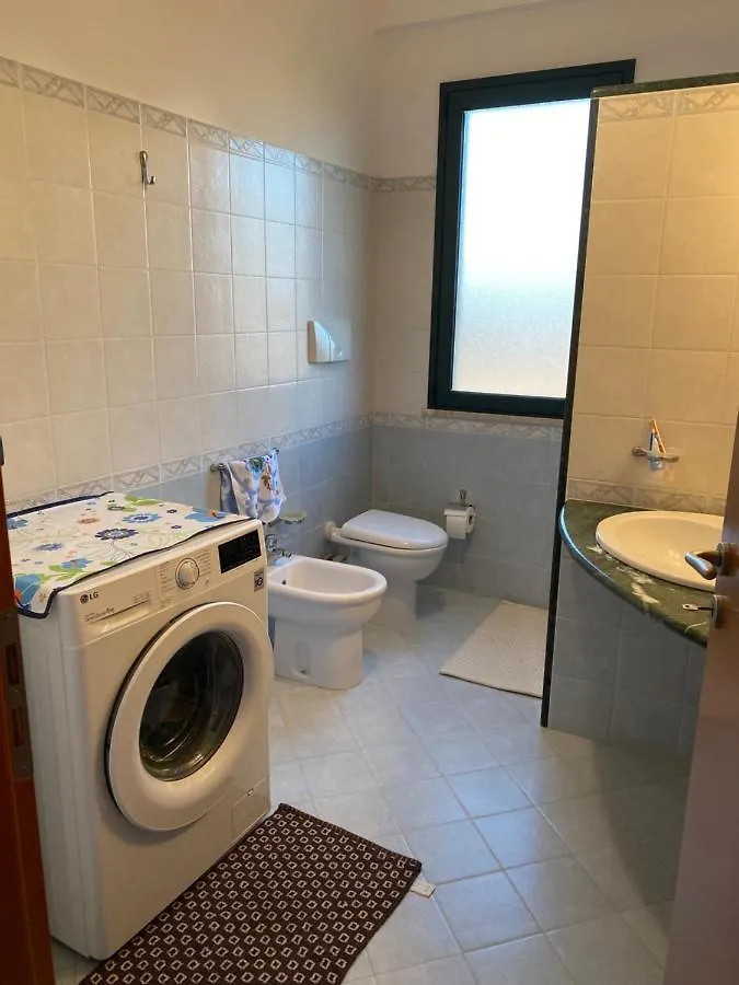 Bounganville 127 Alcamo Marina İtalya